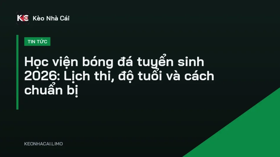 Các em nhỏ chạy kiểm tra tốc độ trong ngày học viện bóng đá tuyển sinh